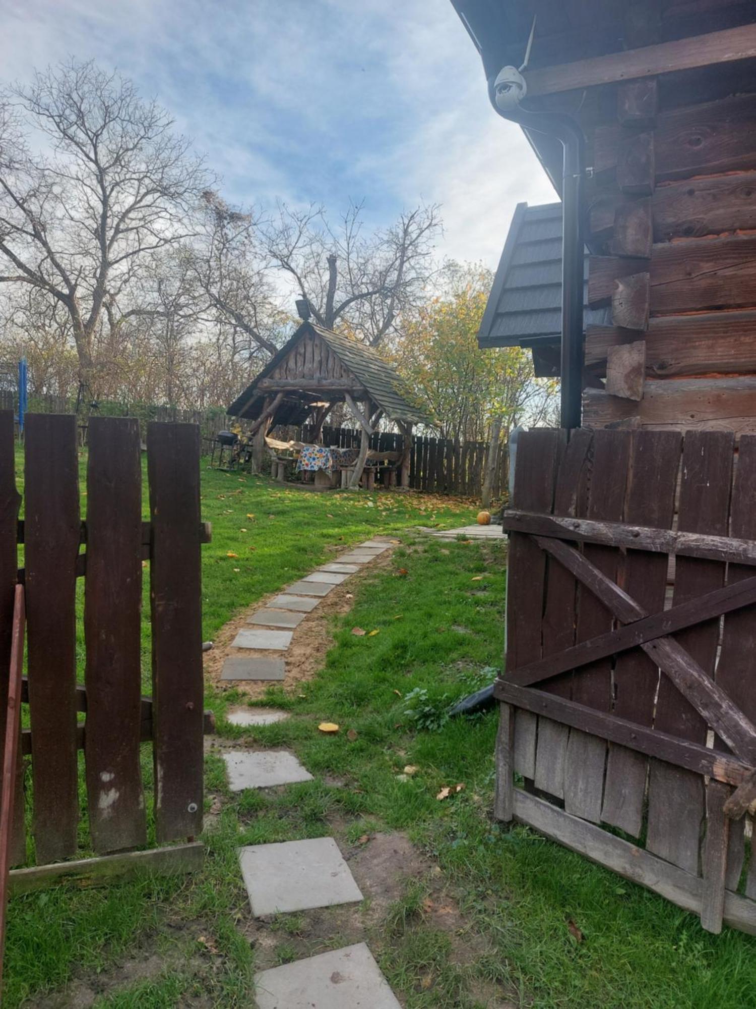 Agroturystyka LipoweWzgórze domek Danusia Tereszpol Exterior foto